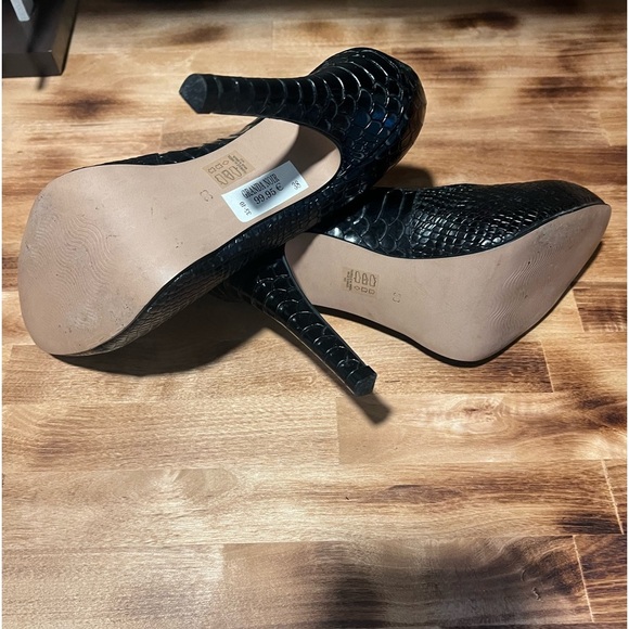 San Marina Black Leather Heel ~ Size 38 EU - Picture 3 of 5